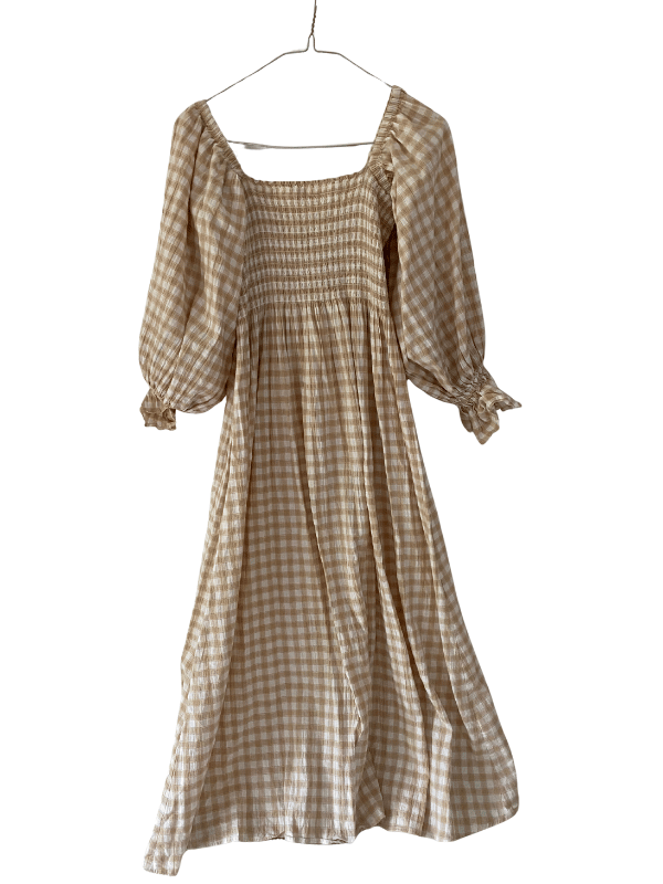 seed gingham midi dress Heritage Smocked – ragsonly Kraft Thousand Island Dressing Model is wearing a Editorial Fashion Gown Size:9 Wide