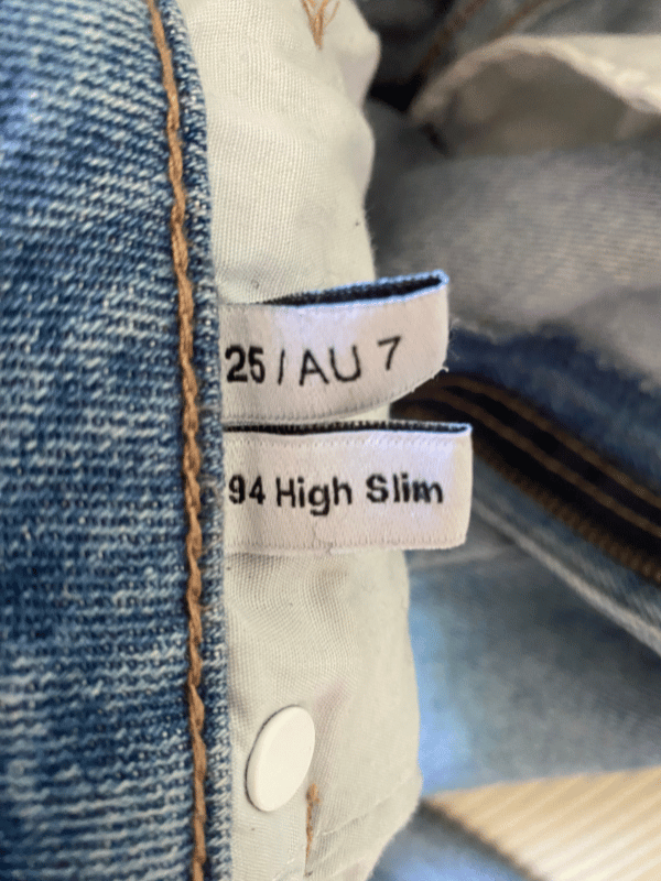 Abrand Jeans – 94 High Slim in Light Blue